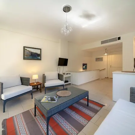 Two-bedroom In - Aquarius Daire *