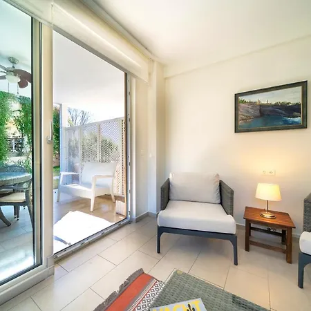 Two-bedroom In - Aquarius 公寓 *