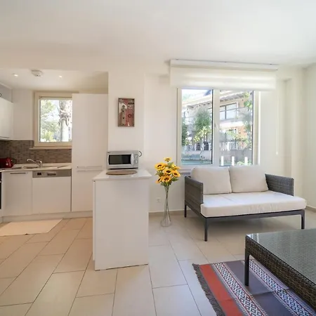 Two-bedroom In - Aquarius Daire